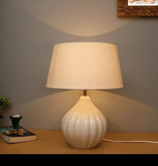 Elegant Ceramic Table Lamp - 01