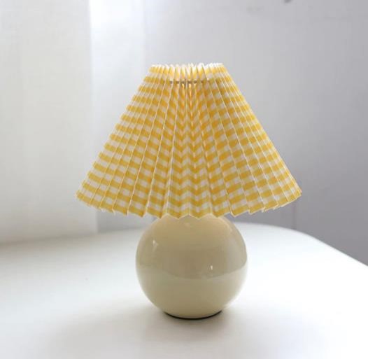 Elegant Ceramic Table Lamp – 04